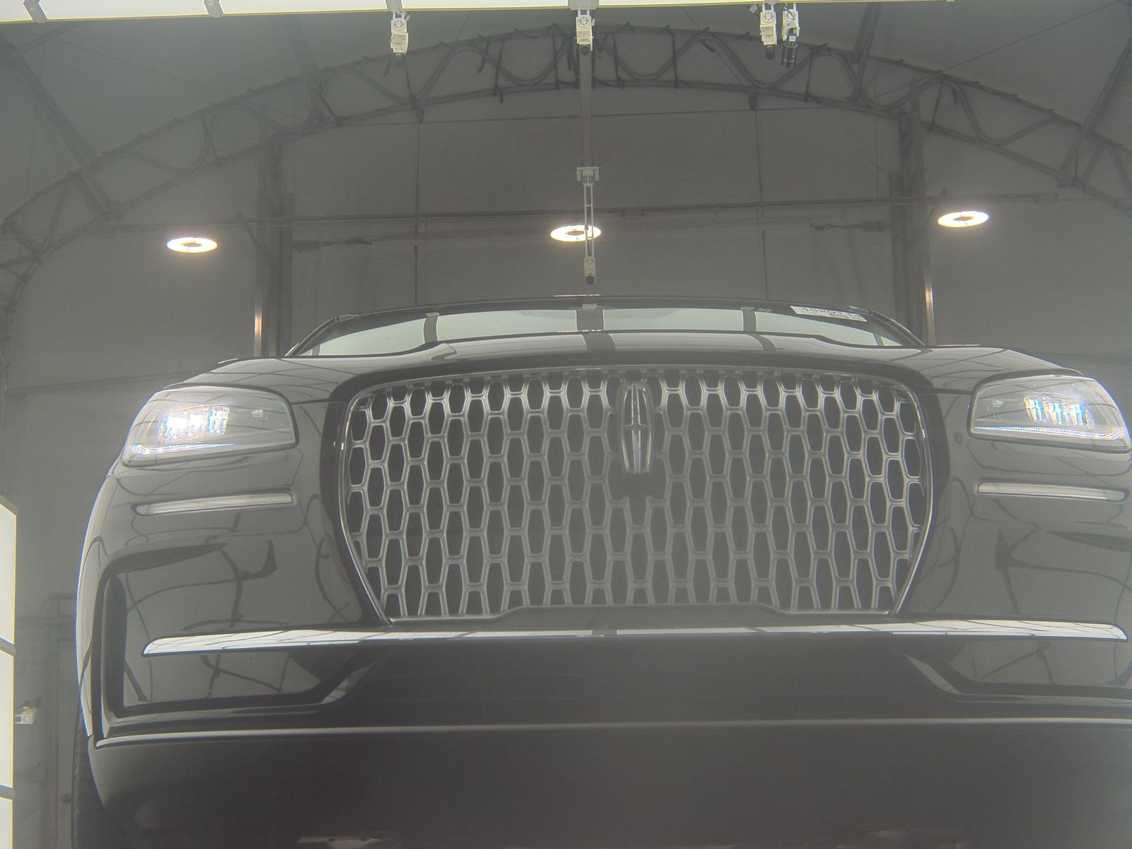 2023 Lincoln Corsair Standard photo 3