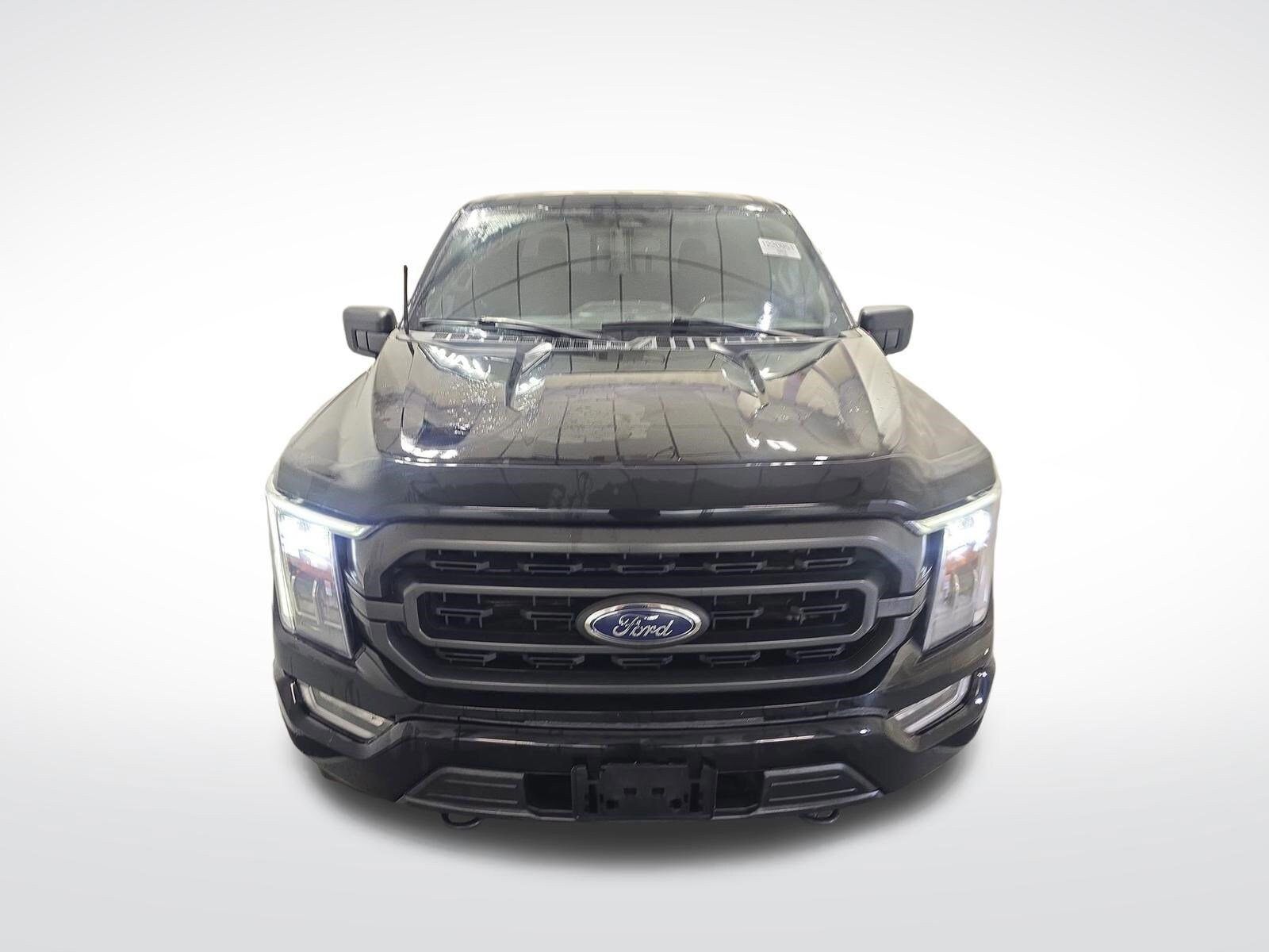 2022 Ford F-150 XLT photo 2