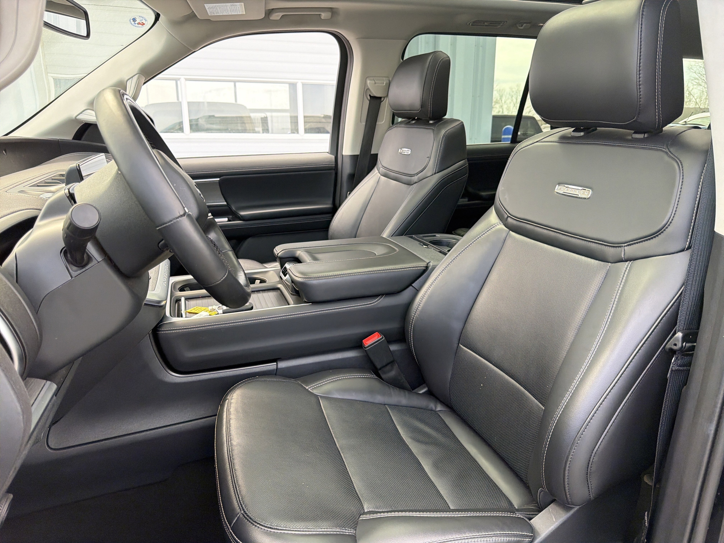 2025 Ford Expedition Platinum - Photo 26