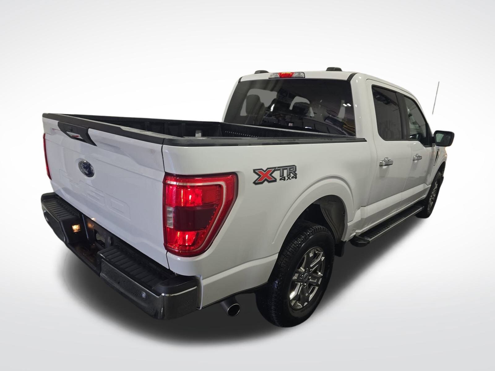 2023 Ford F-150 XLT photo 4