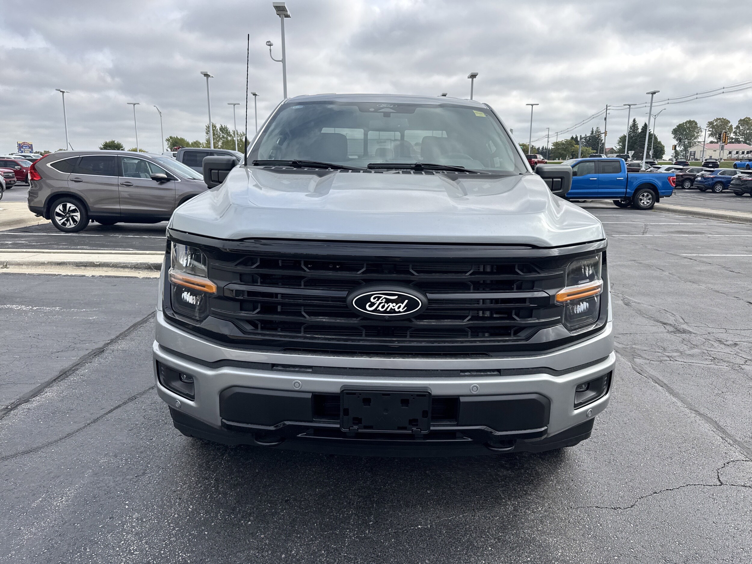 2025 Ford F-150 XLT photo 3