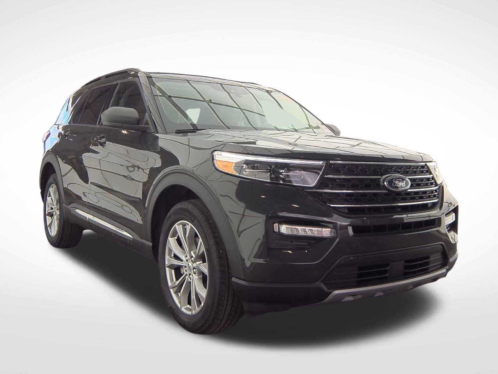 2022 Ford Explorer XLT photo 3