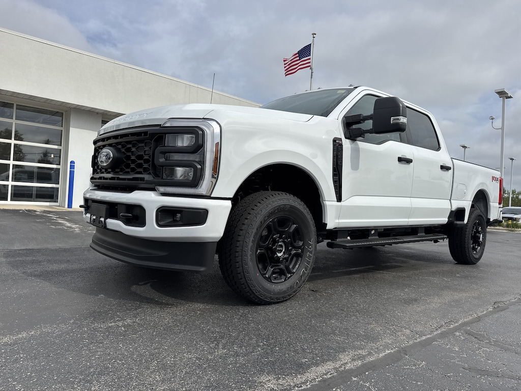 New 2026 Ford F-250 XL XL 4WD Crew Cab 8 Box