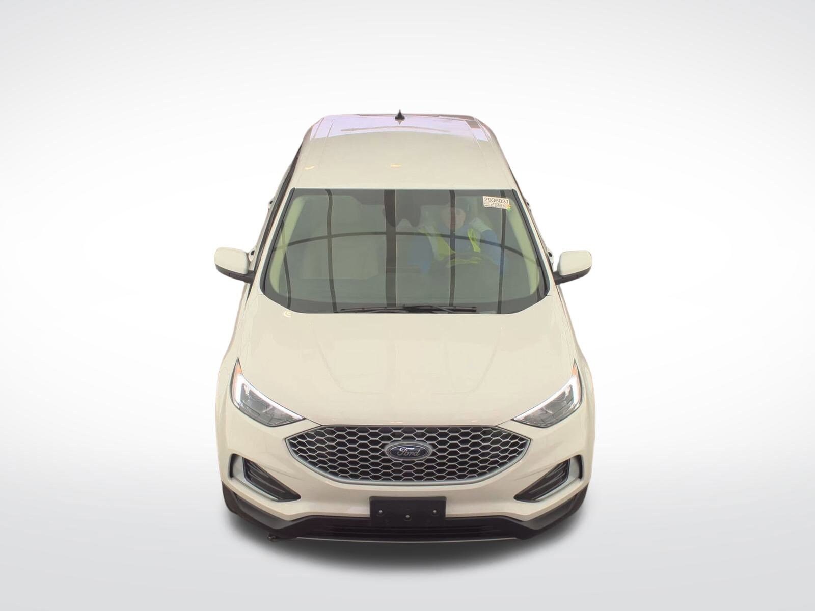 2024 Ford Edge SEL photo 2