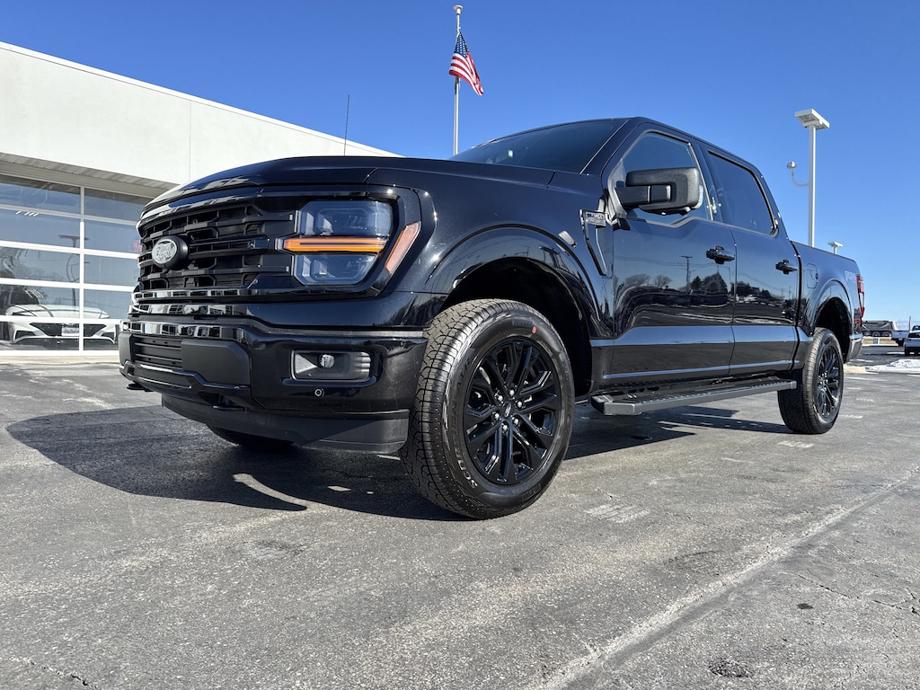 New 2026 Ford F-150 XLT XLT 4WD SuperCrew 5.5 Box