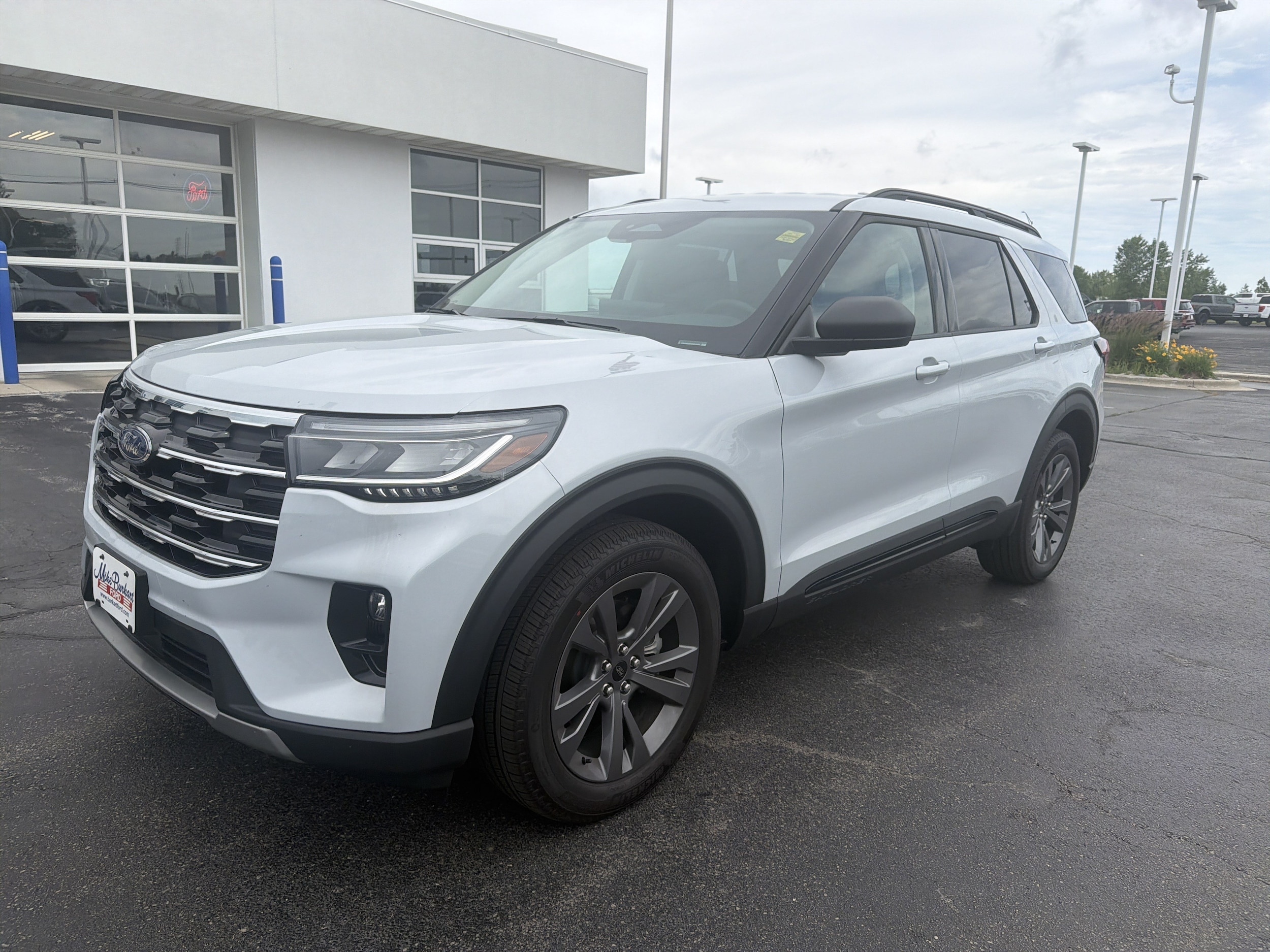 2026 Ford Explorer Active 4WD's photo