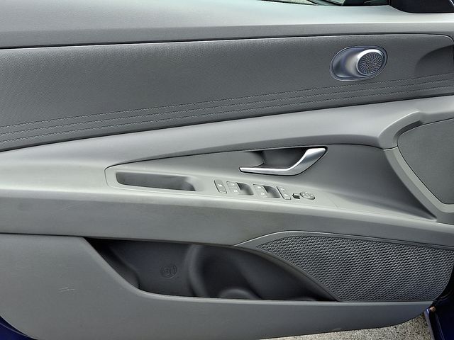 2024 Hyundai Elantra SEL - Photo 12