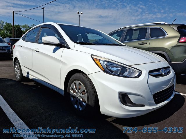 2016 Hyundai Accent SE 4-Door 6-Speed Automatic's photo