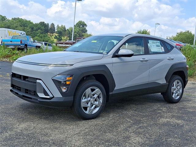 2026 Hyundai Kona SE photo 2