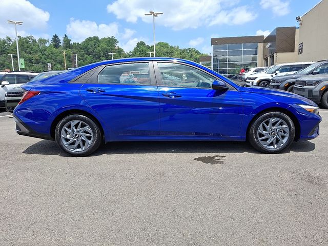 2024 Hyundai Elantra SEL - Photo 7
