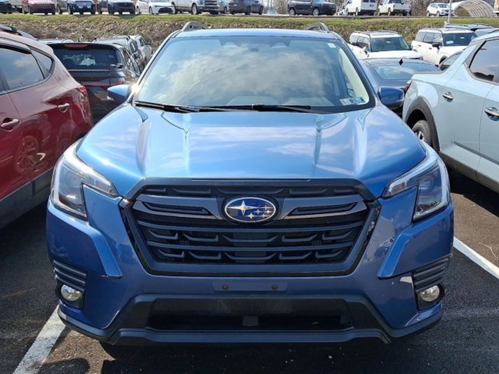 Used 2023 Subaru Forester Limited SUV