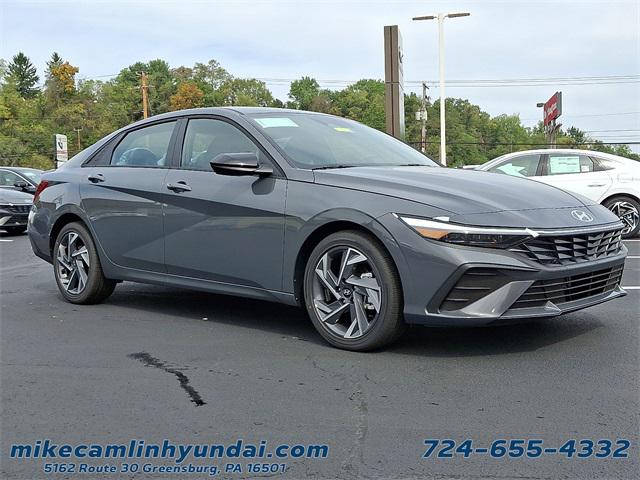 2025 Hyundai Elantra SEL's photo