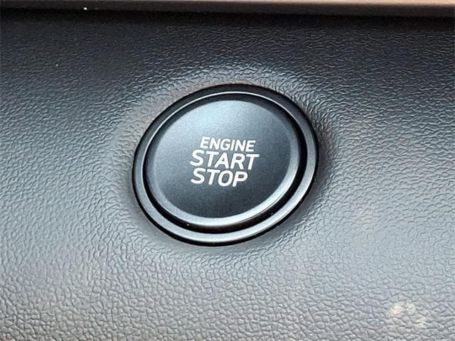 2025 Hyundai Elantra SEL Sport photo 4