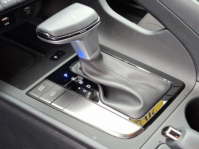 2025 Hyundai Elantra SEL - Photo 14