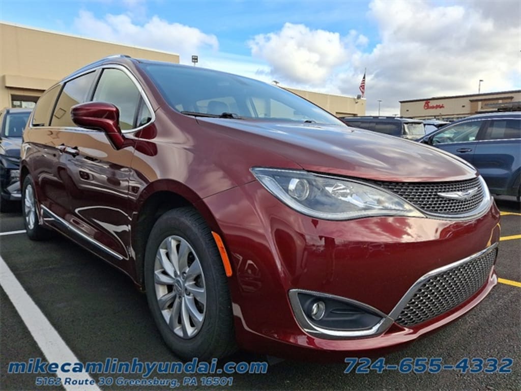 Used 2018 Chrysler Pacifica Touring L Van