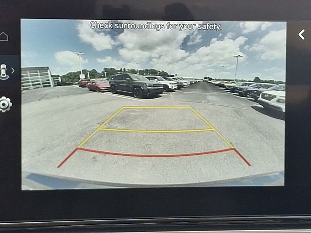 2024 Hyundai Elantra SEL - Photo 18