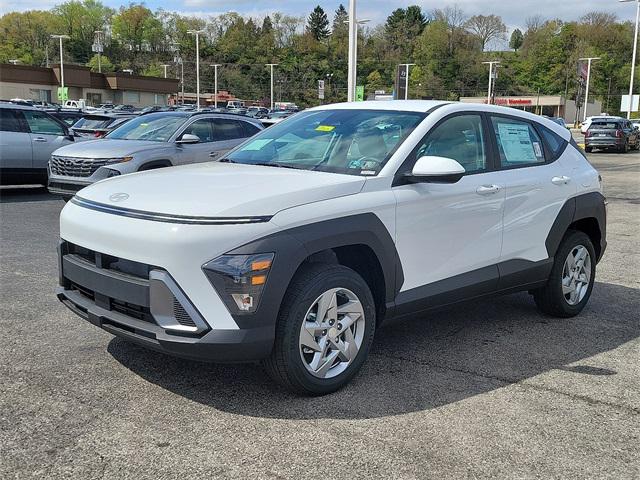 2025 Hyundai Kona SE photo 2