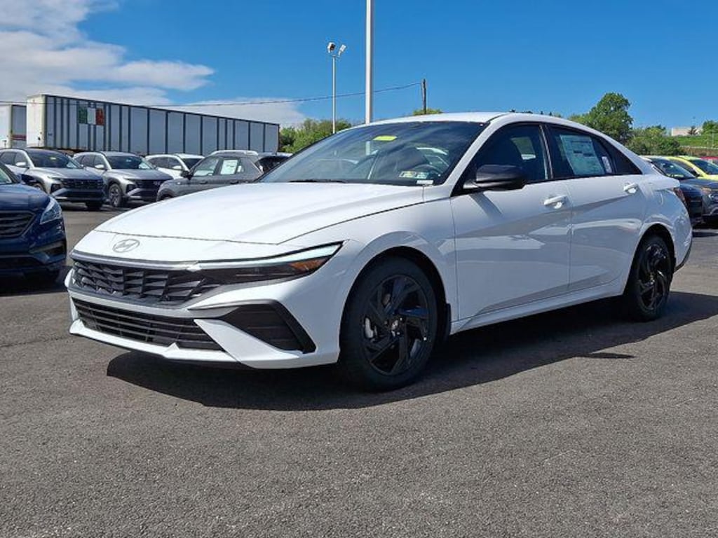 New 2026 Hyundai Elantra SEL Sport Sedan
