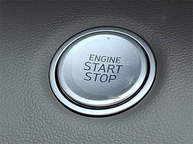 2025 Hyundai Elantra SEL Sport photo 4