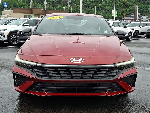 2025 Hyundai Elantra SEL - Photo 2