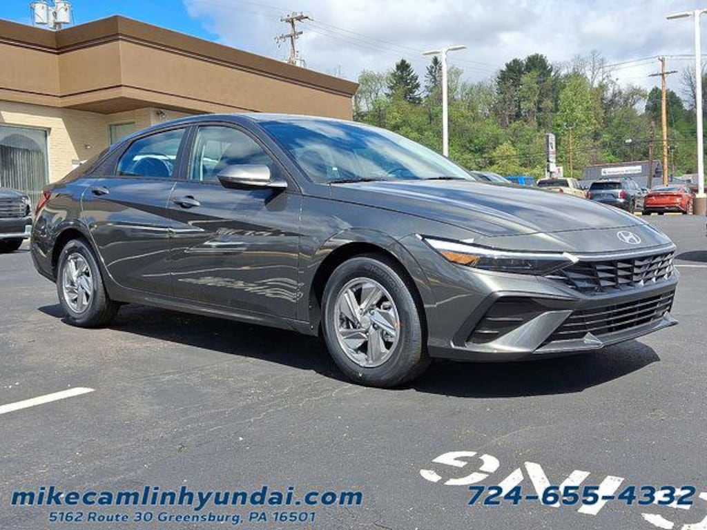 New 2026 Hyundai Elantra SE Sedan