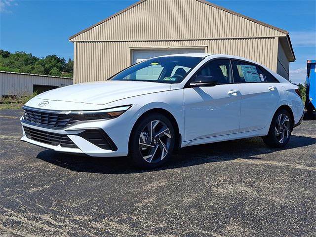 2025 Hyundai Elantra Hybrid SEL Sport photo 2