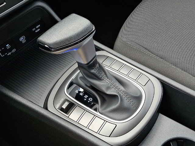 2024 Hyundai Kona SE - Photo 14