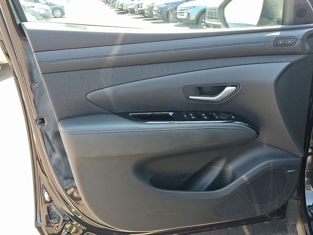 2025 Hyundai Tucson Limited - Photo 12