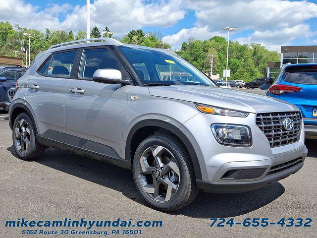 2026 Hyundai Venue SEL w/ 2-Tone Roof IVT's photo