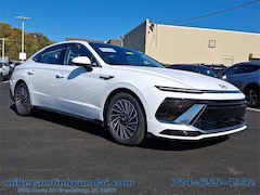 2026 Hyundai Sonata Hybrid SEL Sedan