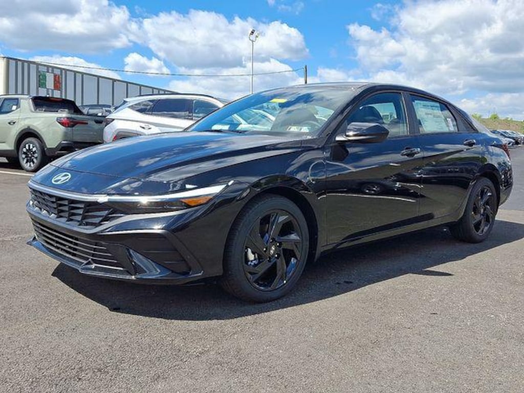 New 2026 Hyundai Elantra SEL Sport Sedan