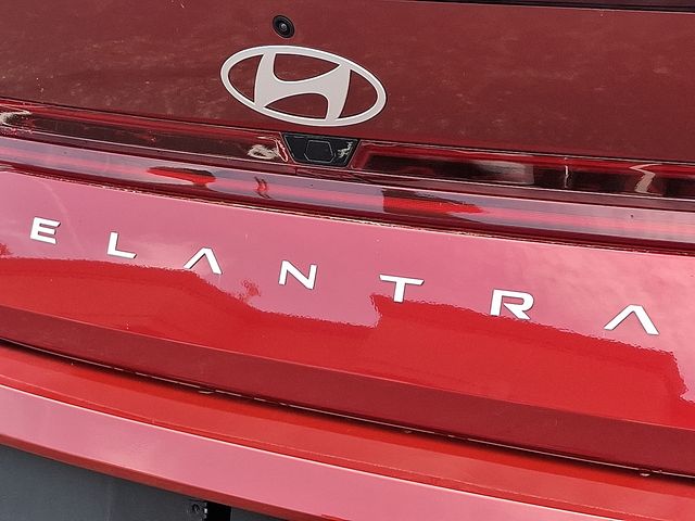 2025 Hyundai Elantra Blue - Photo 30