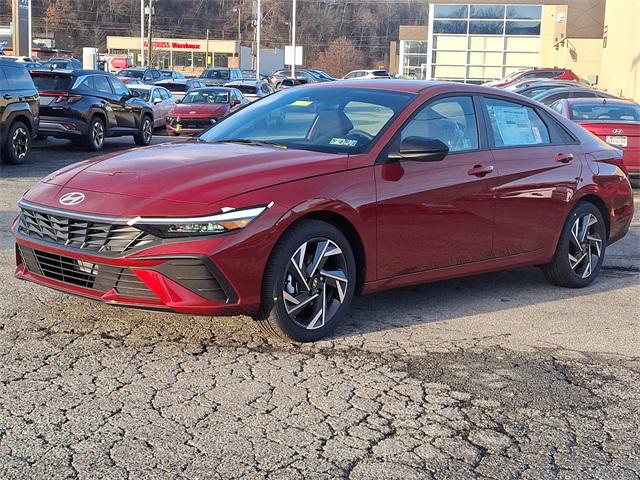 2025 Hyundai Elantra SEL Sport photo 2