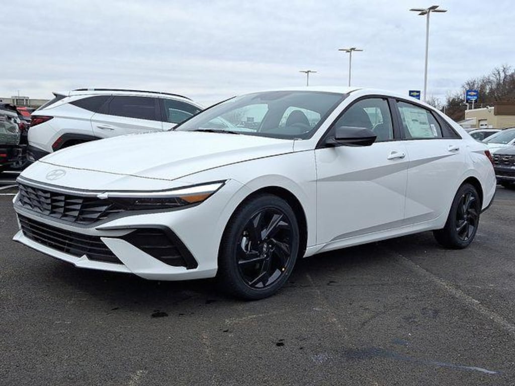 New 2026 Hyundai Elantra SEL Sport Sedan
