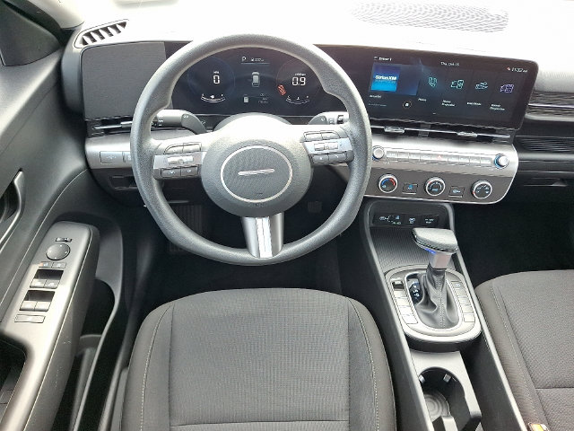 2024 Hyundai Kona SE - Photo 11