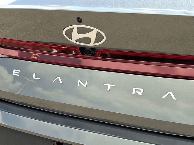 2024 Hyundai Elantra SEL - Photo 30