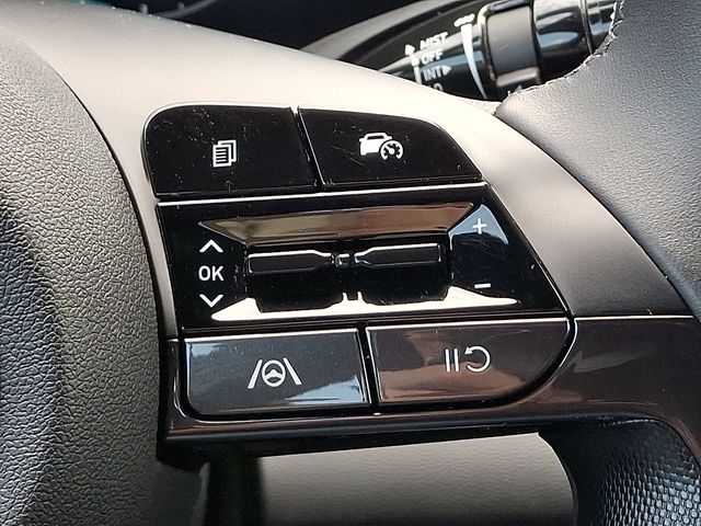 2025 Hyundai Elantra Blue - Photo 22