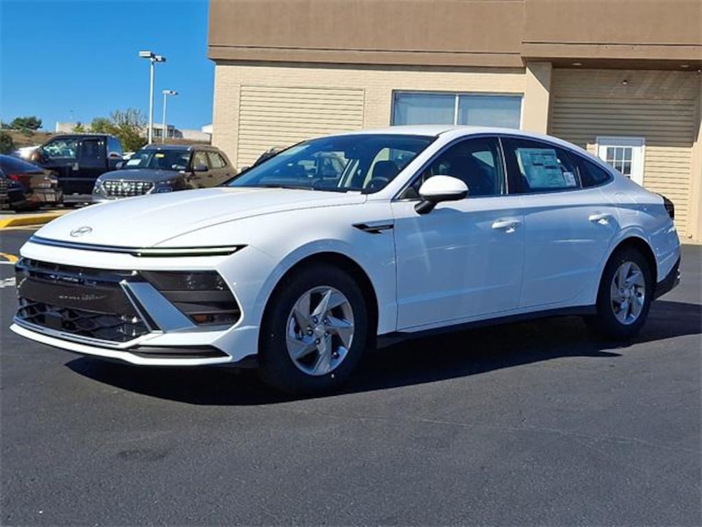 New 2026 Hyundai Sonata SE Sedan