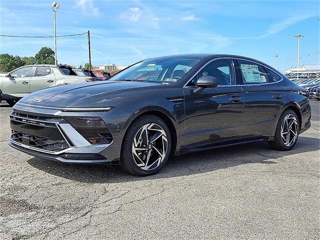 2026 Hyundai Sonata SEL Sport photo 2