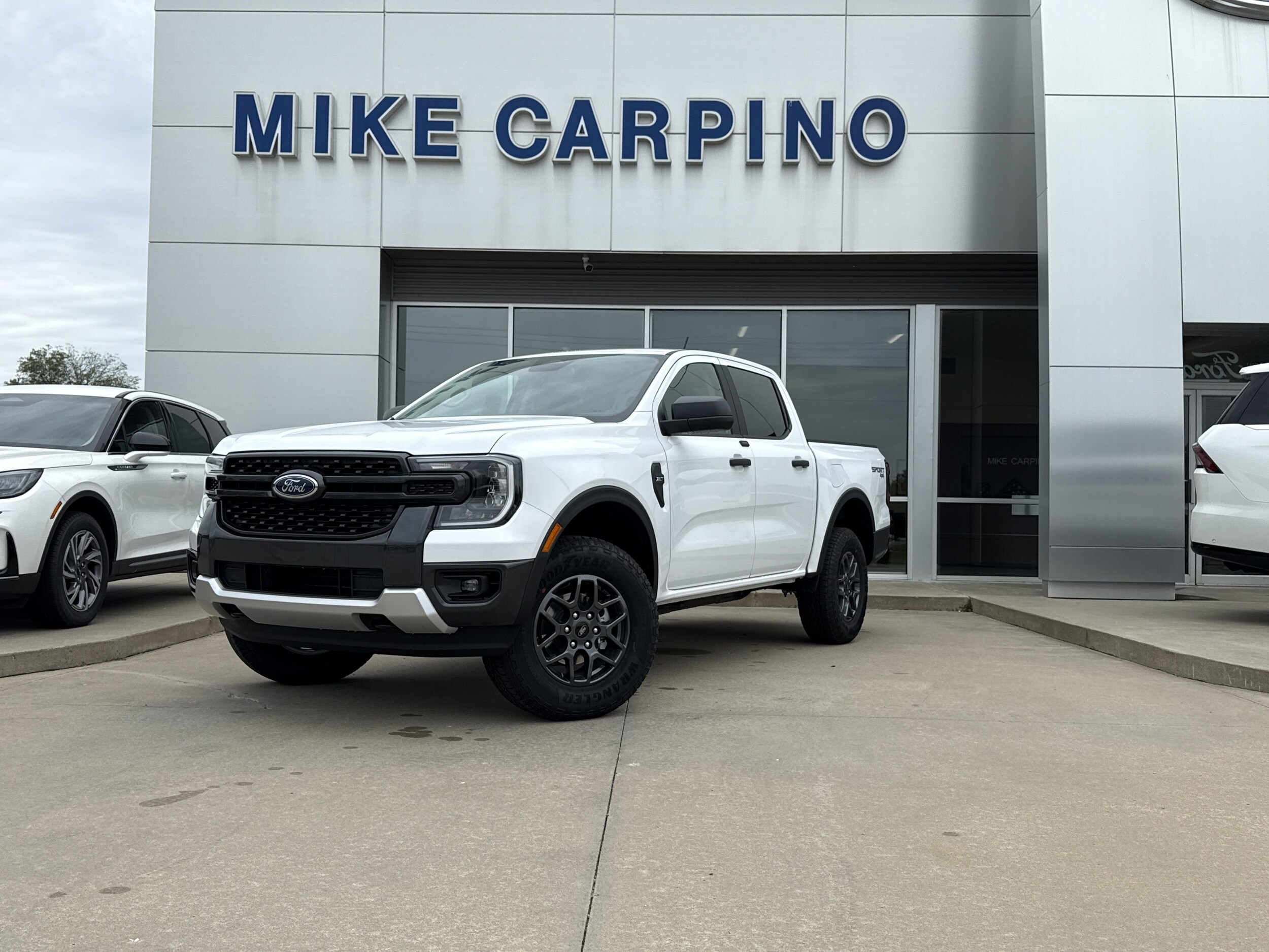 2025 Ford Ranger XLT photo 2