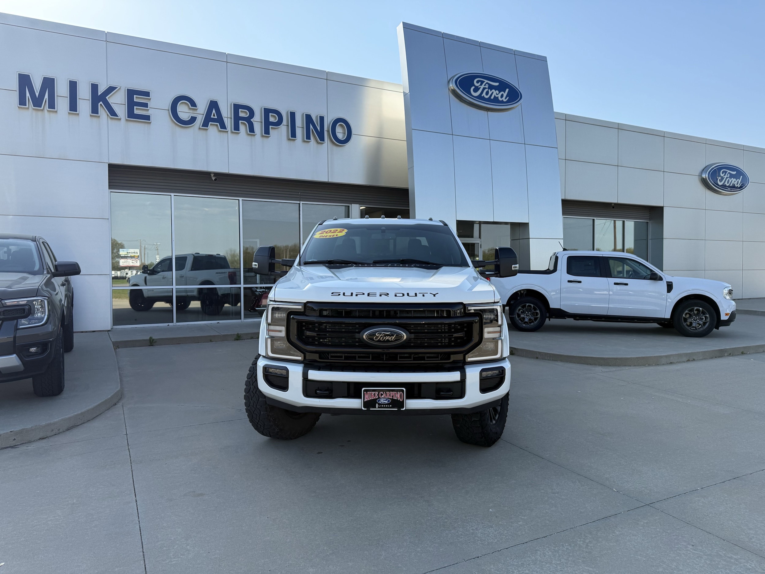 Used 2022 Ford F-250 Super Duty Lariat with VIN 1FT8W2BT8NEC45188 for sale in Columbus, KS
