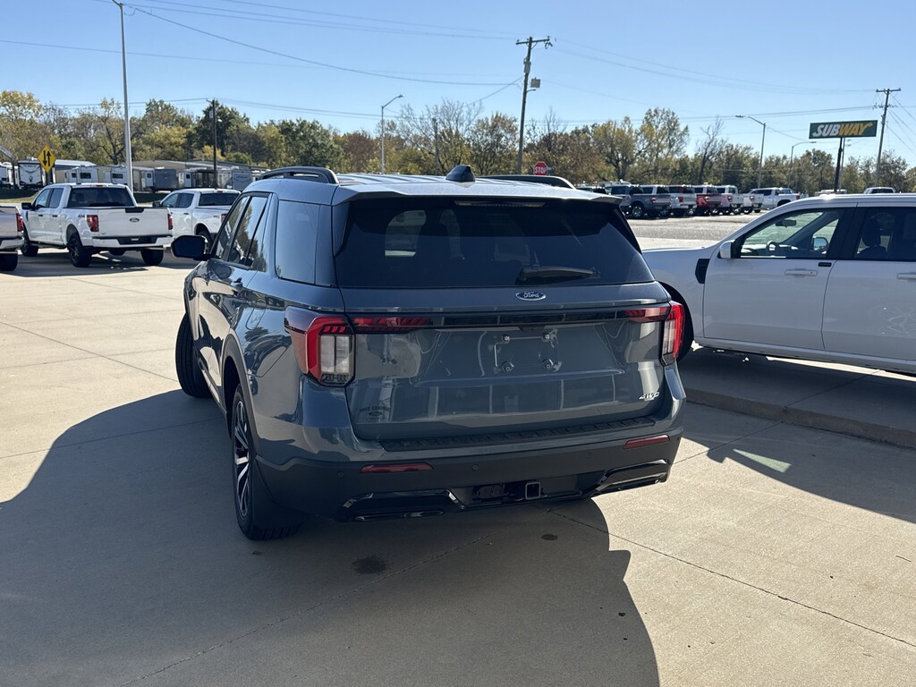 New 2025 Ford Explorer ST-Line SUV