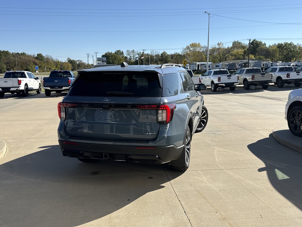 New 2025 Ford Explorer ST-Line SUV