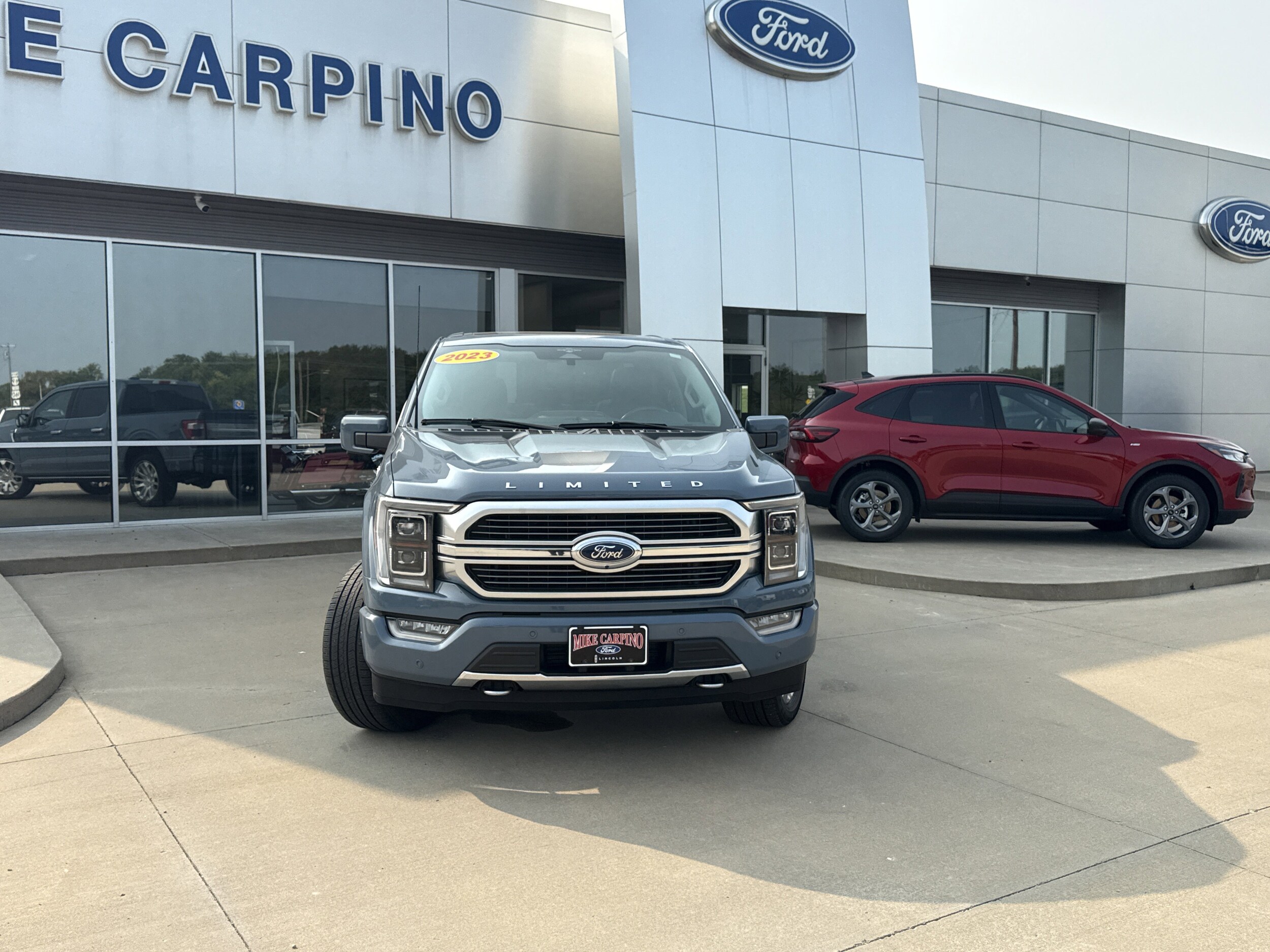 2023 Ford F-150 photo 2