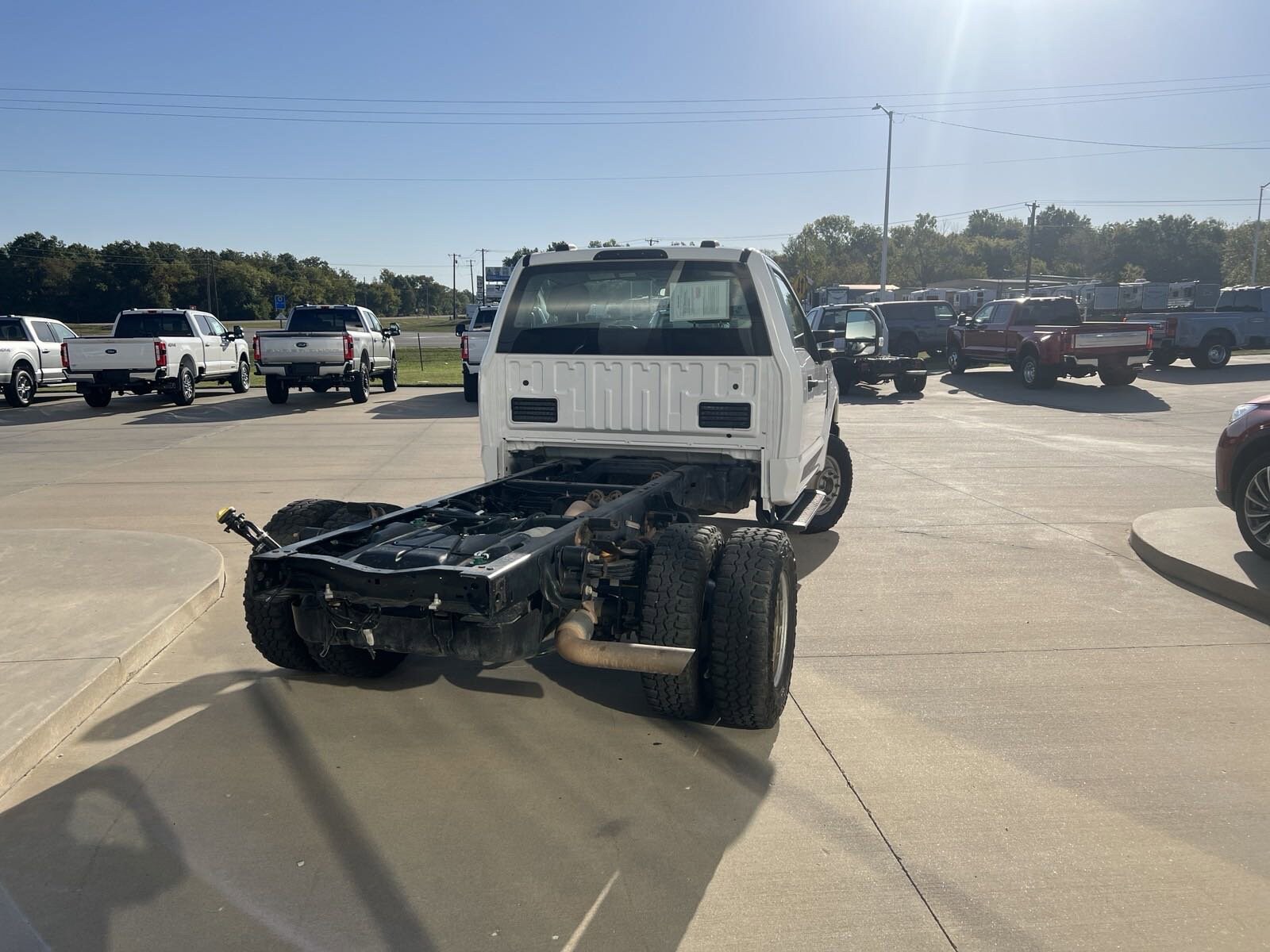 2022 Ford F-350 XL photo 3