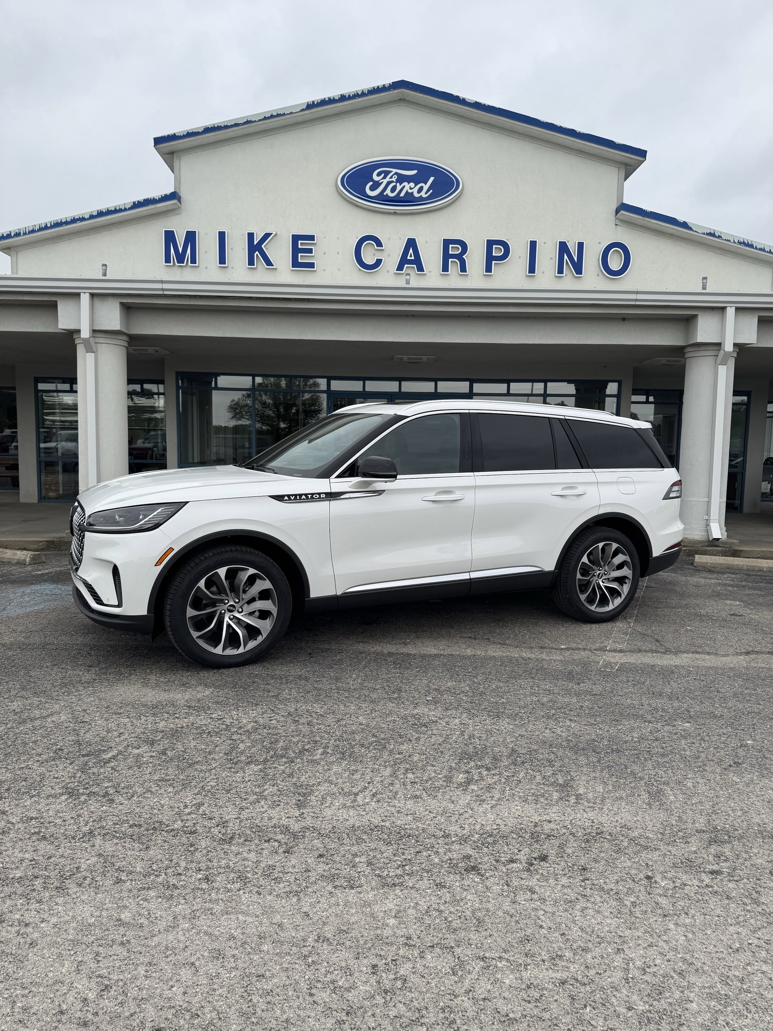 2026 Lincoln Aviator Reserve AWD's photo