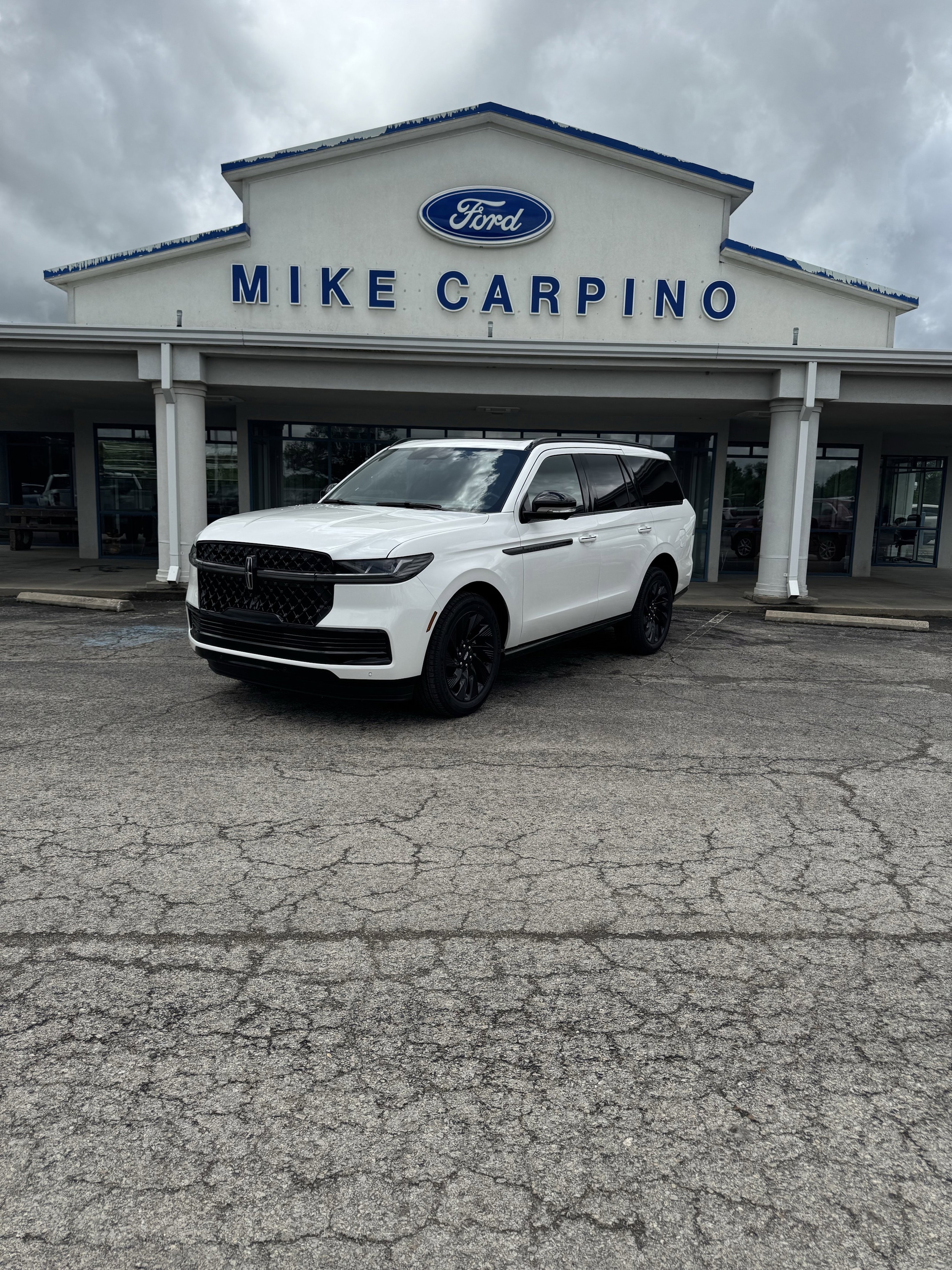 2026 Lincoln Navigator Reserve 4WD's photo