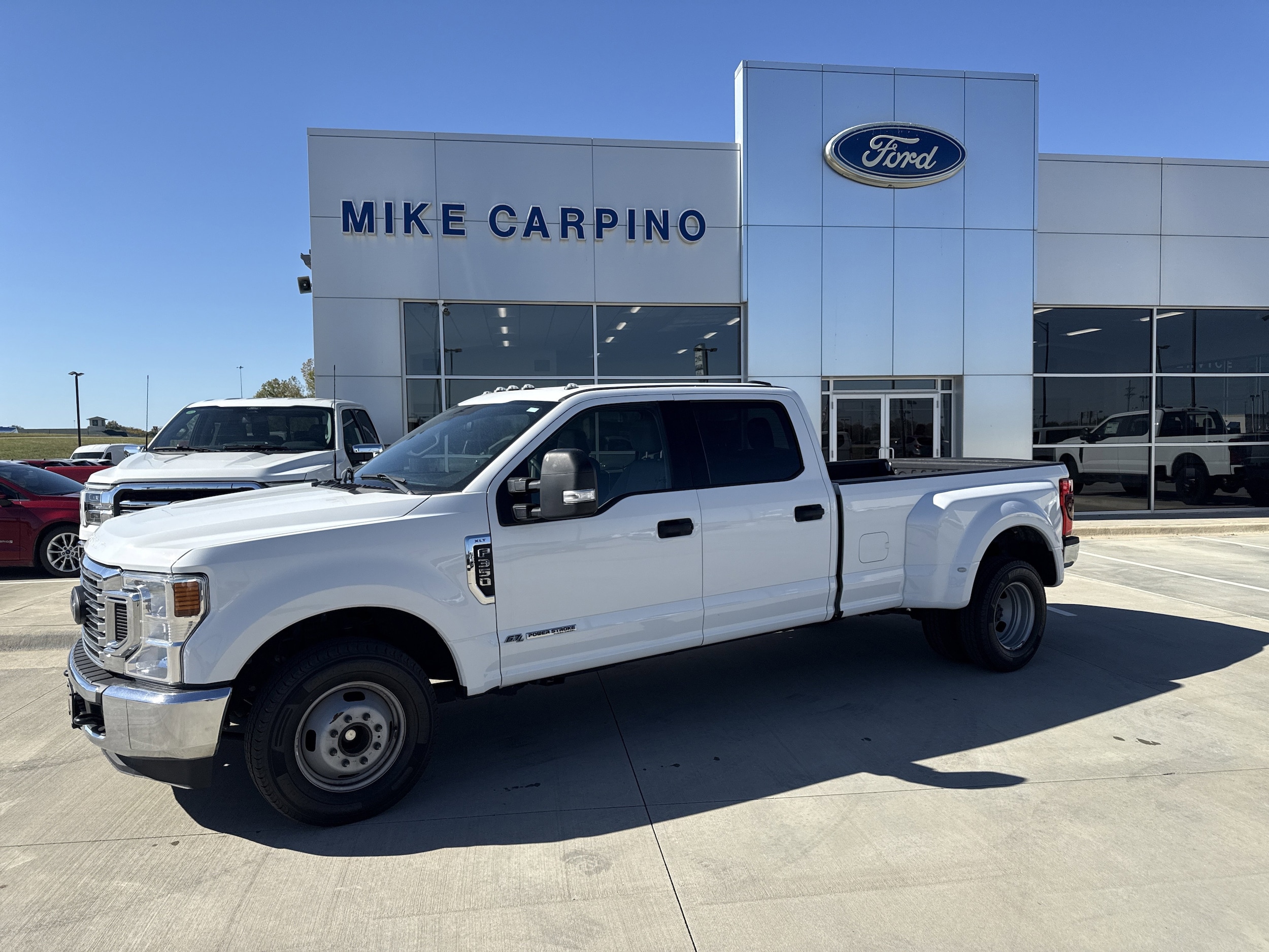 2022 Ford F-350 Super Duty XLT's photo