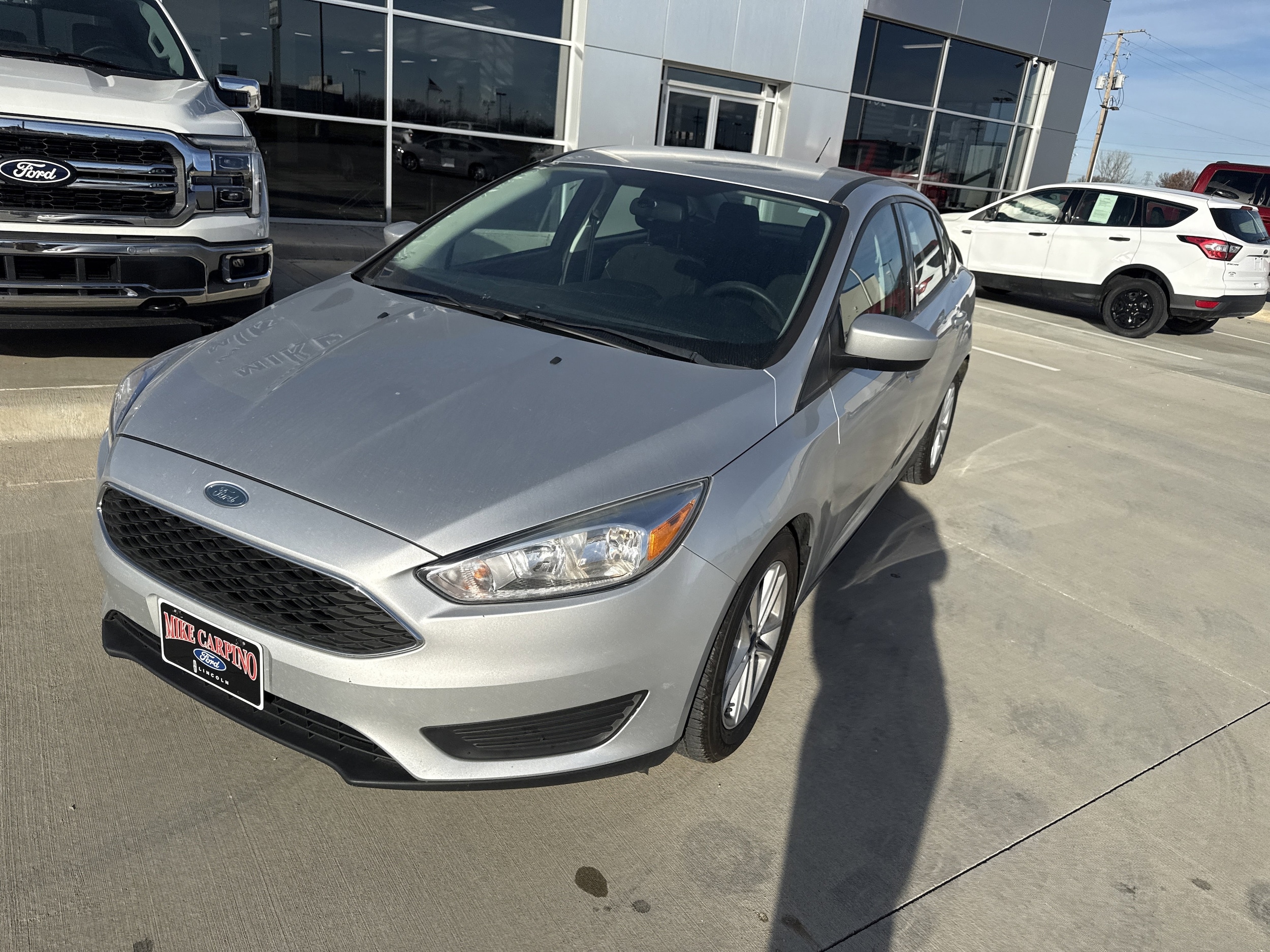 Used 2018 Ford Focus SE with VIN 1FADP3F29JL327302 for sale in Parsons, KS