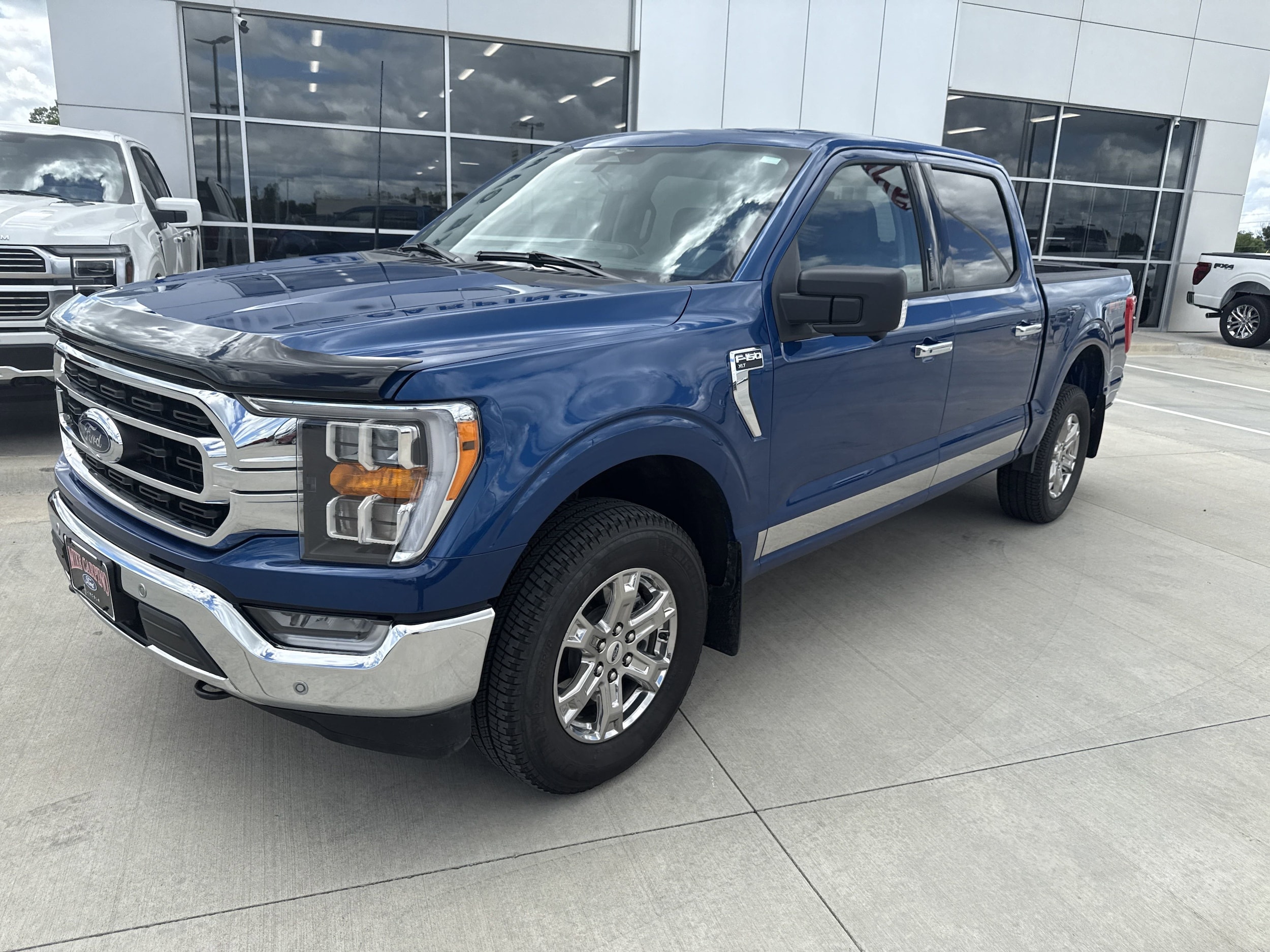 Used 2023 Ford F-150 XLT with VIN 1FTFW1E8XPKE97344 for sale in Parsons, KS